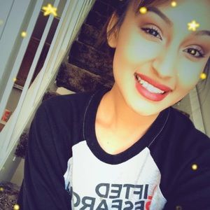 Meet your Posher, Jaira